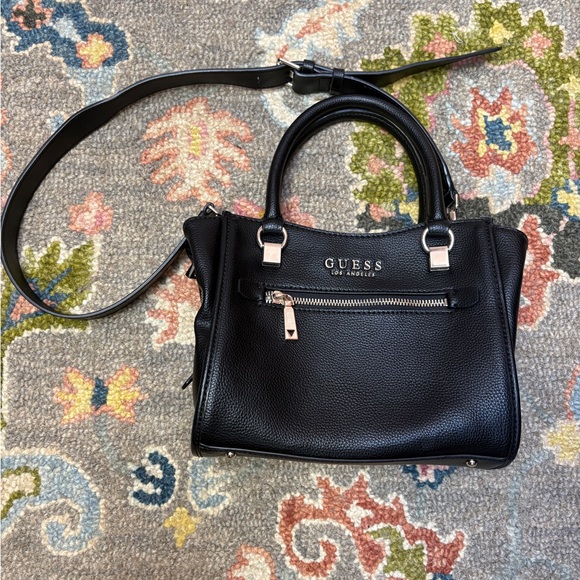 SOLD👻GUESS Los Angeles Black Satchel | Crossbody - Picture 6 of 8